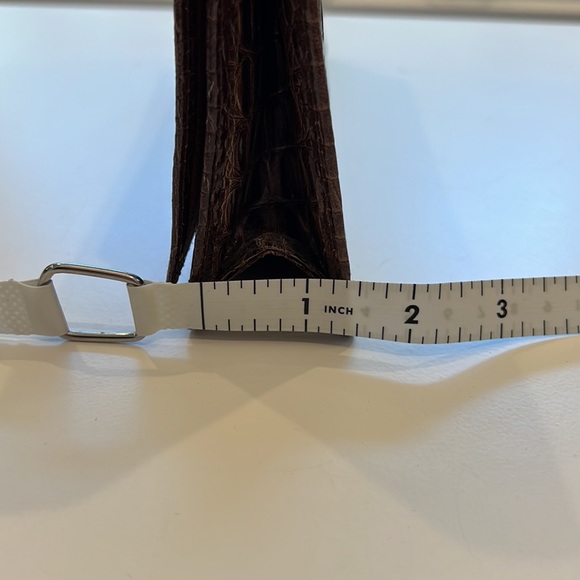 Brown foe snake skin clutch - Picture 10 of 10